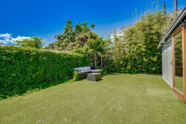 view of yard with an outdoor living space