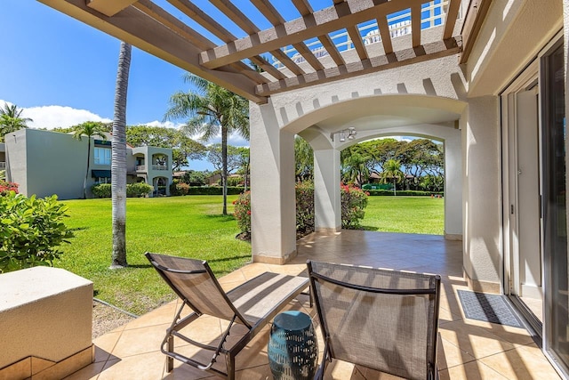 view of patio featuring a pergola