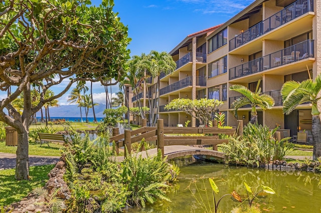 view of property's community featuring a water view