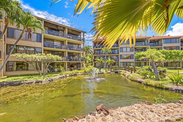 view of property's community featuring a water view