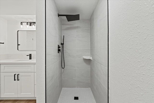 402 Auhana Rd, Kihei, HI 96753 - full bathroom with vanity and tiled shower