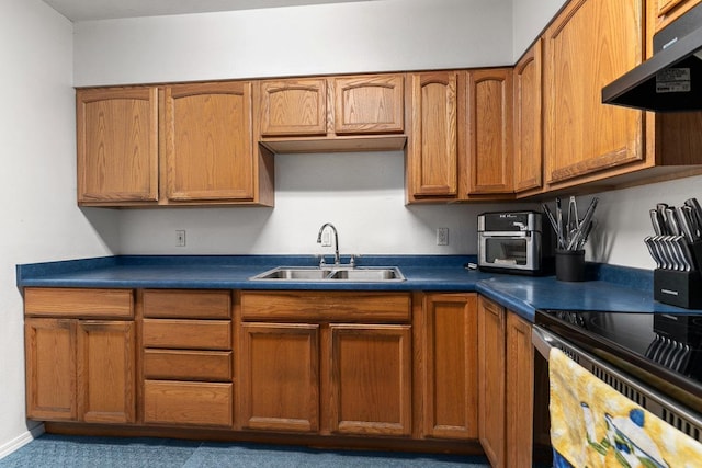 119 Kupalaiki Loop, Kihei, HI 96753 - kitchen featuring a sink, under cabinet range hood, dark countertops, and brown cabinets