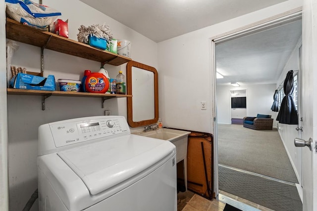 119 Kupalaiki Loop, Kihei, HI 96753 - laundry room featuring washer / dryer and light carpet