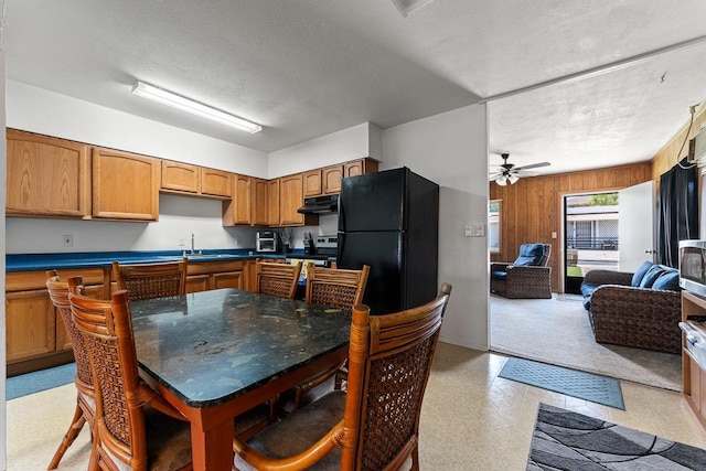 119 Kupalaiki Loop, Kihei, HI 96753 - kitchen with under cabinet range hood, freestanding refrigerator, a ceiling fan, open floor plan, and a textured ceiling