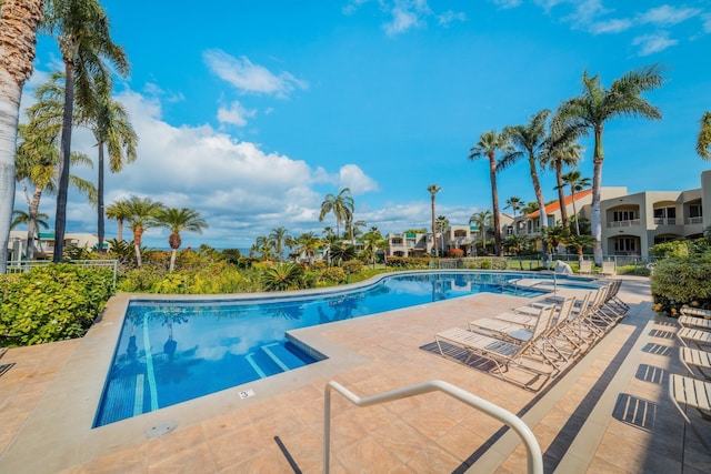 3200 Wailea Alanui Dr Unit 1606, Kihei, HI 96753 - community pool with a patio area and a residential view