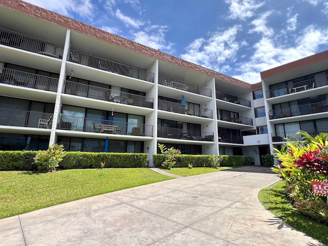 view of building exterior