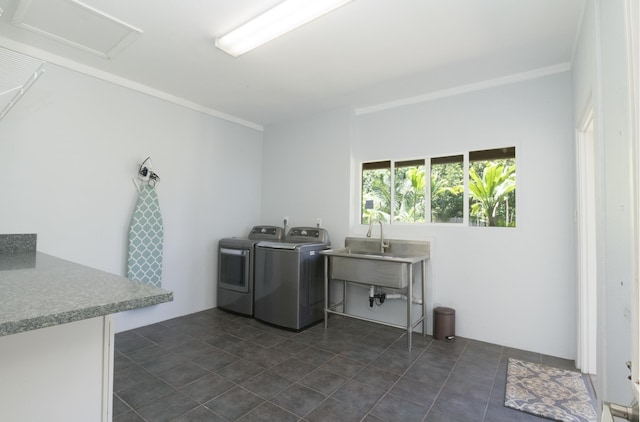 laundry room featuring washer and clothes dryer