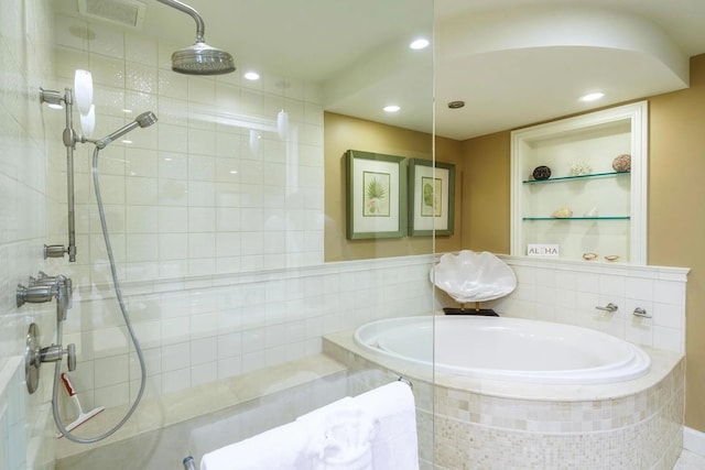 bathroom featuring a tile shower