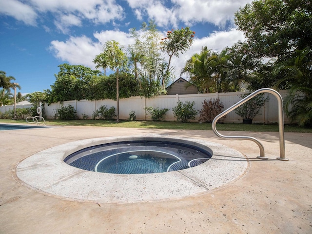 view of swimming pool