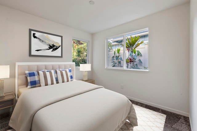 bedroom with carpet flooring