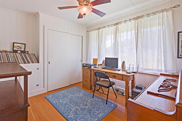 219 Ekoa Pl, Wailuku, HI 96763 - home office with healthy amount of natural light, a ceiling fan, light wood finished floors, and ornamental molding