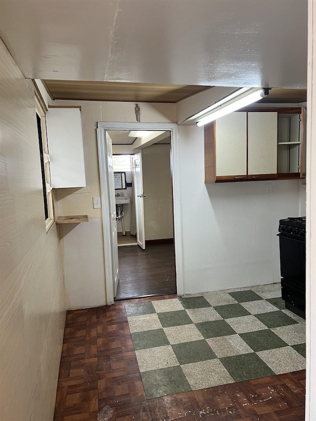 737 Kolani Pl, Wailuku, HI 96793 - interior space featuring tile patterned floors and a sink