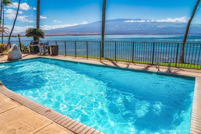 100 Hauoli St Unit 106, Wailuku, HI 96793 - view of swimming pool with a grill and a water and mountain view