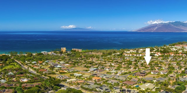 water view with a mountain view