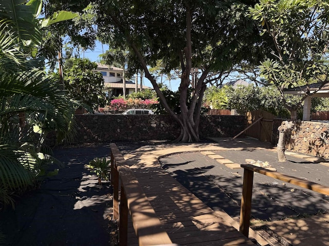 view of yard with a patio