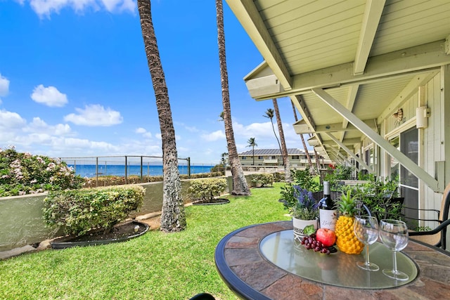 view of yard featuring a water view