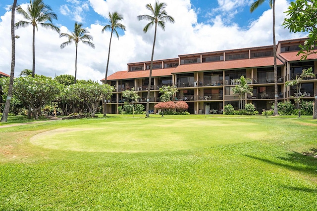 940 S Kihei Rd Unit C304, Kihei, HI 96753 - view of home's community featuring a yard and golf course view