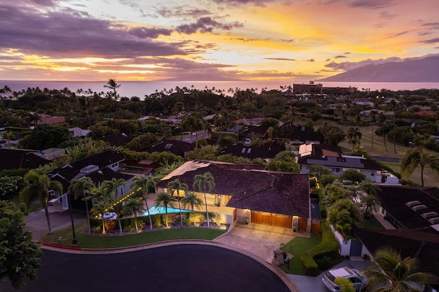 view of aerial view at dusk