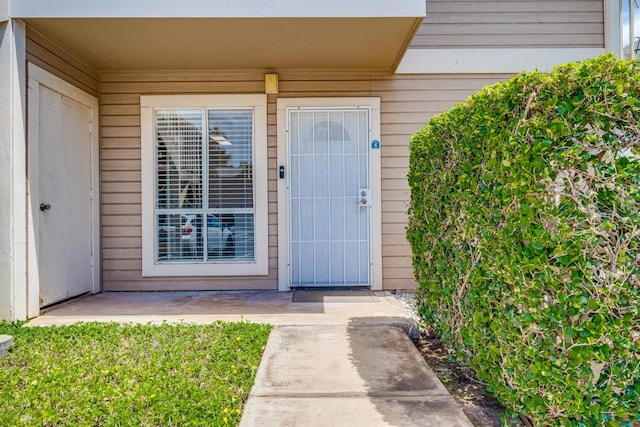 480 Kenolio Rd Unit 22-105, Kihei, HI 96753 - view of exterior entry