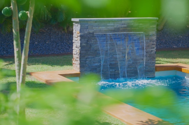 92 Kahana Ridge Dr, Lahaina, HI 96761 - view of swimming pool featuring a pool