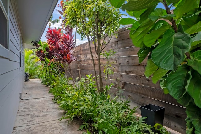 exterior space featuring fence