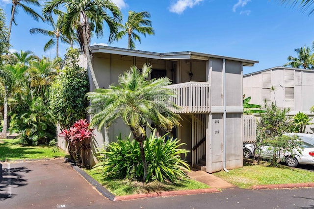 4435 Lower Honoapiilani Rd Unit 152, Lahaina, HI 96761 - multi unit property featuring a balcony