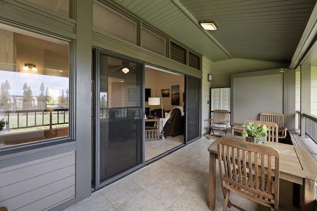 100 Ridge Rd Unit 723, Lahaina, HI 96761 - sunroom / solarium featuring vaulted ceiling and outdoor dining space
