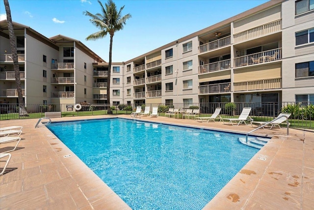 70 Hauoli St Unit 217, Wailuku, HI 96793 - community pool featuring fence and a patio