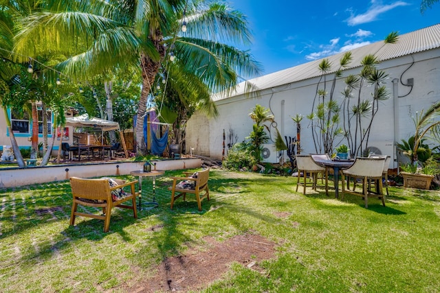 view of yard with a patio