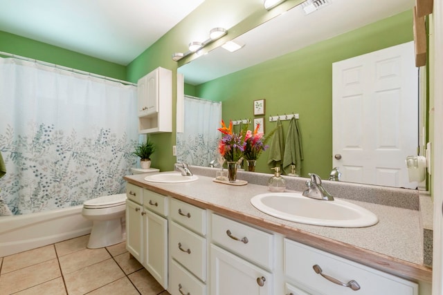 40 Hoola Lei Pl, Kihei, HI 96753 - bathroom featuring tile patterned floors, double vanity, toilet, and shower / tub combo with curtain
