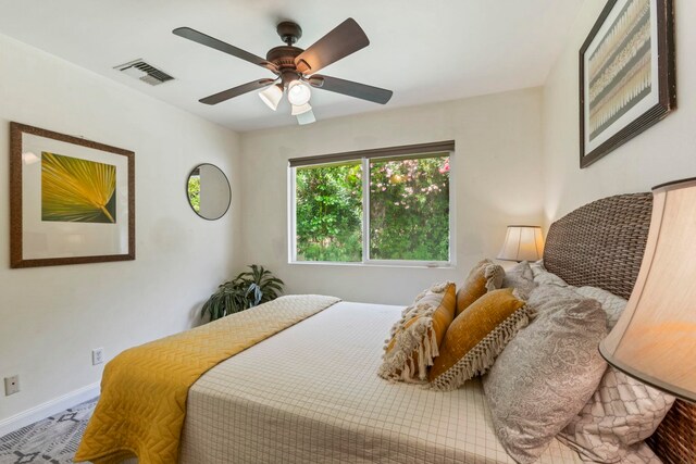 40 Hoola Lei Pl, Kihei, HI 96753 - bedroom with baseboards and a ceiling fan