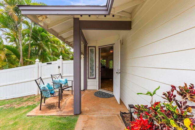 40 Hoola Lei Pl, Kihei, HI 96753 - doorway to property featuring fence and a patio