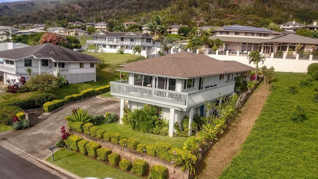 drone / aerial view with a residential view