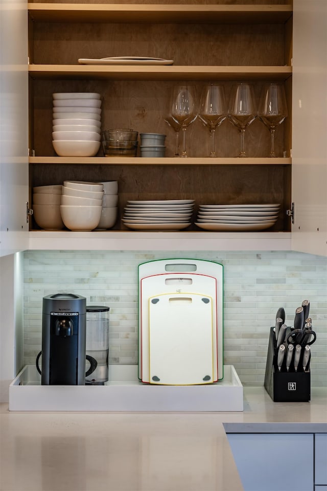 interior details featuring tasteful backsplash