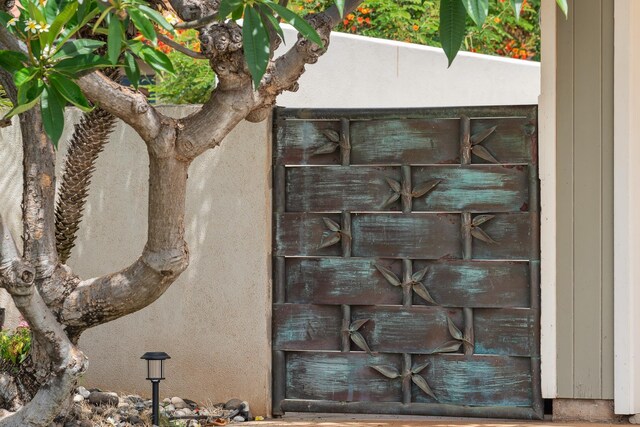 70 Pukolu Way, Kihei, HI 96753 - exterior view of stucco siding