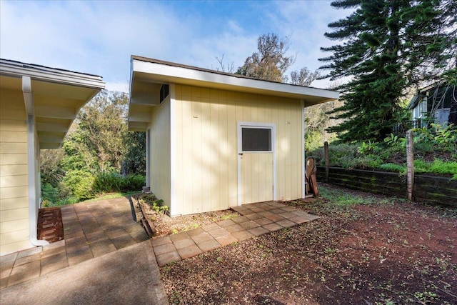 view of outbuilding