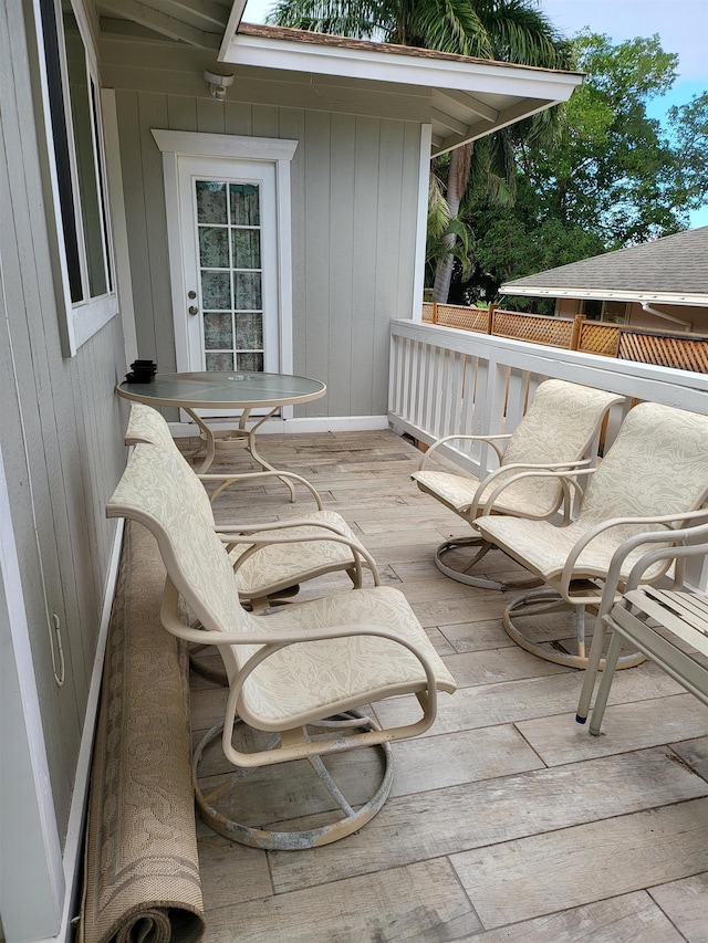 2170 Kahookele St, Wailuku, HI 96793 - view of patio featuring a deck
