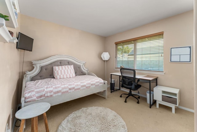 35 Emoloa Pl, Wailuku, HI 96793 - carpeted bedroom featuring baseboards and a desk