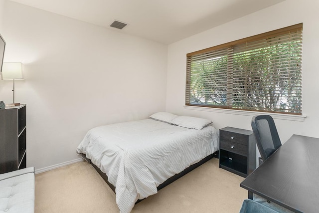 35 Emoloa Pl, Wailuku, HI 96793 - bedroom featuring light colored carpet and a desk