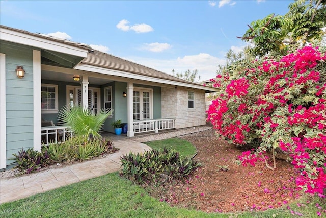 view of yard featuring a porch