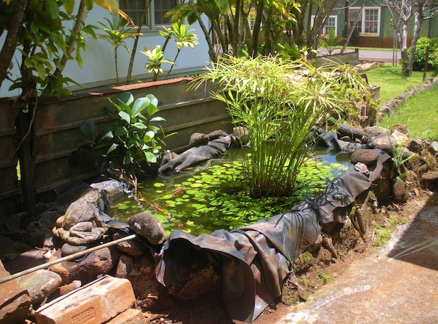 928 Lanai Ave, Lanai City, HI 96763 - exterior view of a garden pond