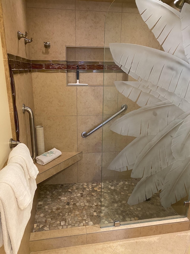 2481 Kaanapali Pkwy Unit 620V, Lahaina, HI 96761 - bathroom featuring tiled shower