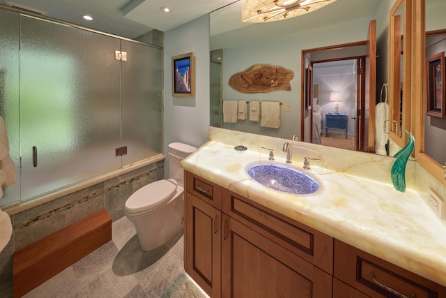 4000 Wailea Alanui Dr Unit 901, Kihei, HI 96753 - ensuite bathroom with tiled shower / bath, vanity, and recessed lighting