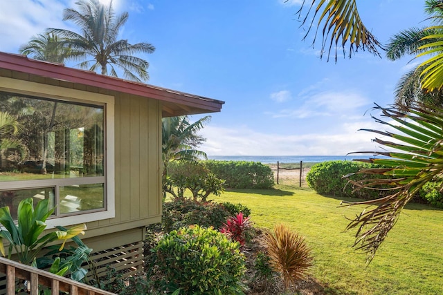 view of yard featuring a water view