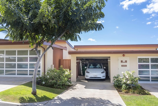 view of front of house with a garage