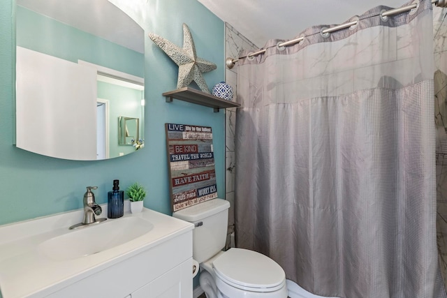 480 Kenolio Rd Unit 13-101, Kihei, HI 96753 - bathroom featuring toilet, vanity, and a shower with curtain