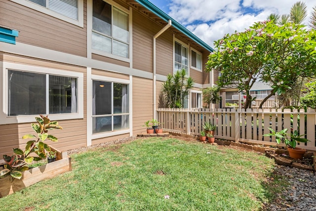 480 Kenolio Rd Unit 13-101, Kihei, HI 96753 - view of yard