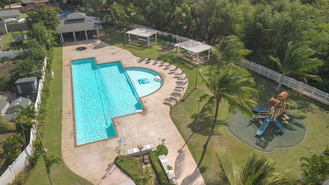 40 Halili Ln Unit 4J, Kihei, HI 96753 - community pool with a gazebo and a patio