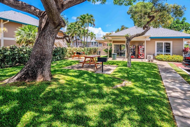 view of yard featuring a patio