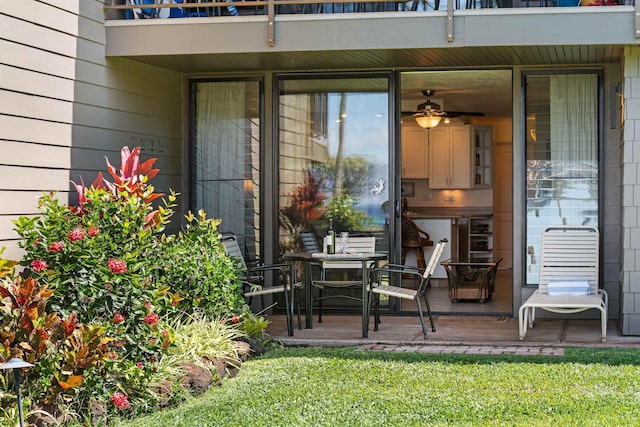 3975 Lower Honoapiilani Rd Unit 107, Lahaina, HI 96761 - property entrance with a balcony